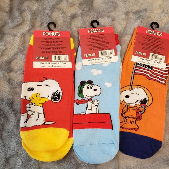 Peanuts 3 pr. Snoopy No Show Socks NWT - Picture 2 of 3